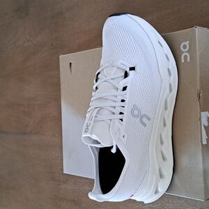 On Cloudsurfer Max - Color: White / White - Size: Men 12 Wide